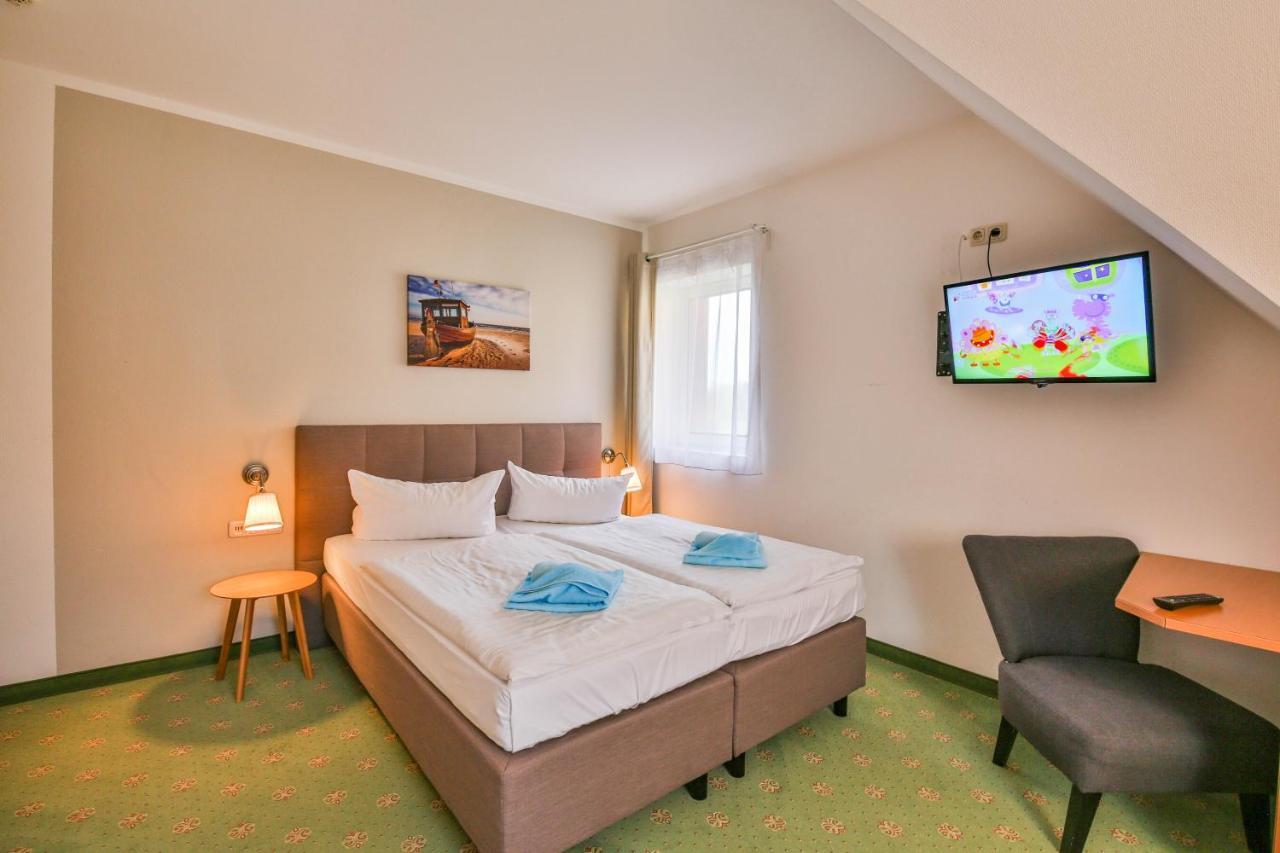 Hotel Und Restaurant "Zur Zwiebel" Peenemunde Eksteriør bilde